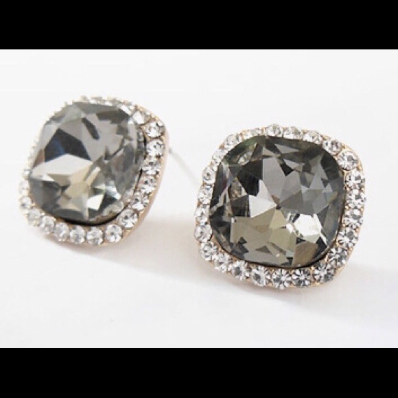 earrings - Picture 4 of 4