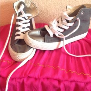 Forever 21 two texture grey high tops