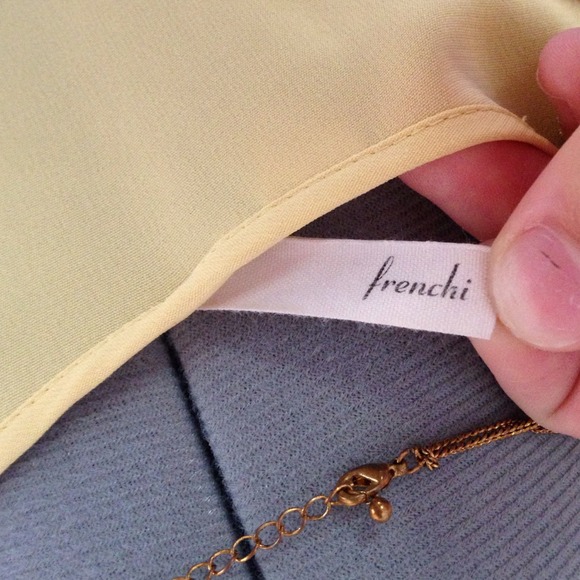 Yellow chiffon top - Picture 3 of 4