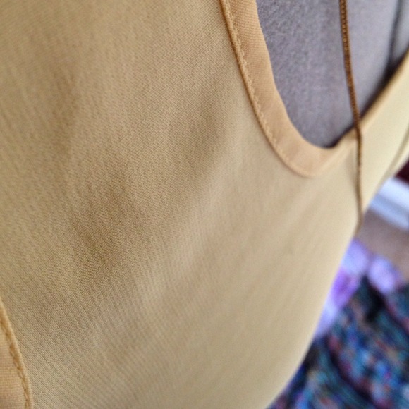 Yellow chiffon top - Picture 4 of 4