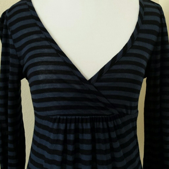 Reduced! Guess Long Sleeve Open Back Top - Picture 2 of 4