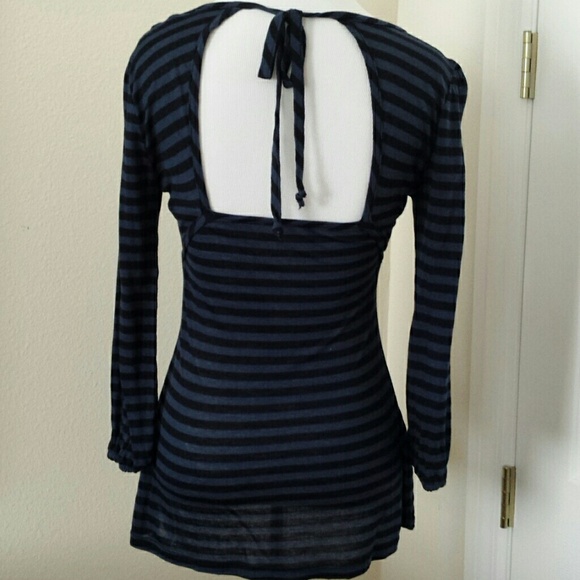 Reduced! Guess Long Sleeve Open Back Top - Picture 3 of 4