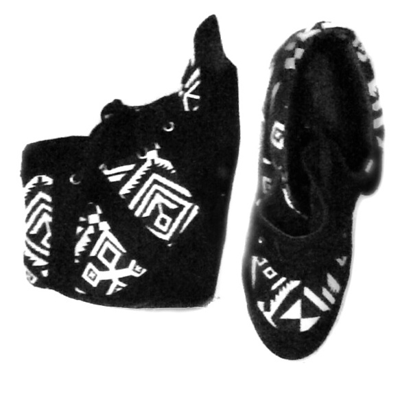 Forever 21 Shoes - Picture 1 of 1