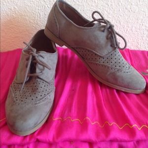 PRICE CUT- Oxford shoes