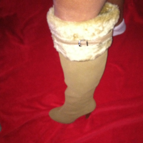 Over knee faux fur boots