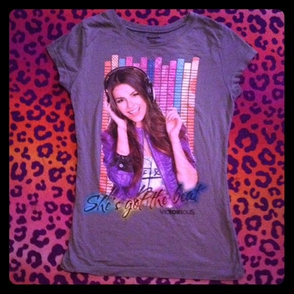 Children's victorious shirt large(10/12) worn once