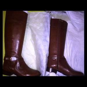 Tory Burch Brita Sienna Size 8.5 brand new