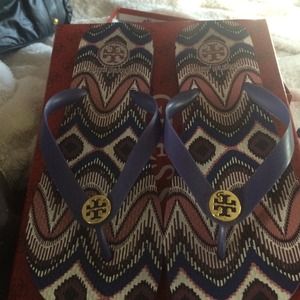 Tory Burch purple design great pair of shoes