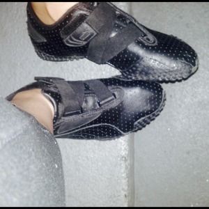 Puma comfy slip on velco flats