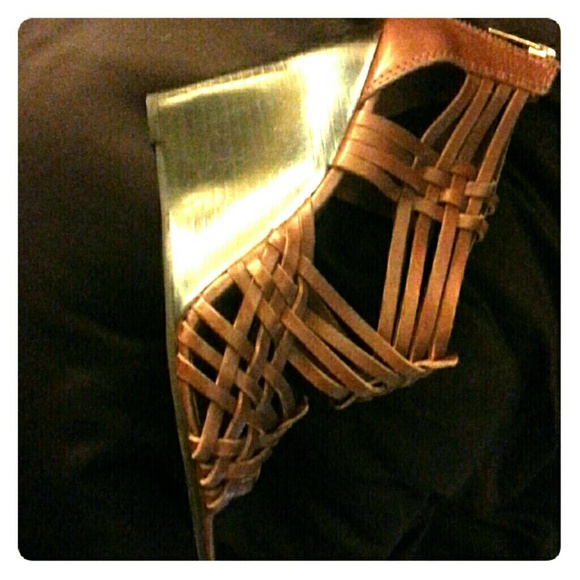 ☆☆☆SOLD☆☆☆Tory burch sandle
