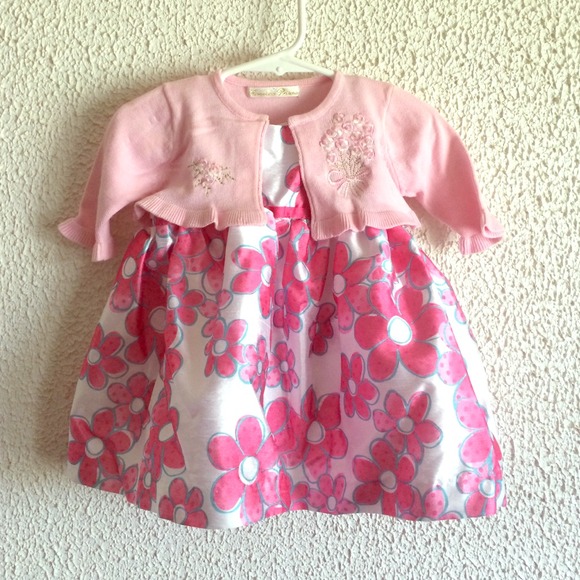 Adorable pink dress. 6 months