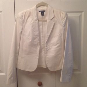 Kenneth Cole Jacket size 6. Never Worn