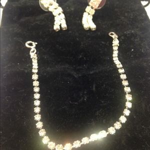 3 piece Rhinestone set. BNWOT bracelet / earrings