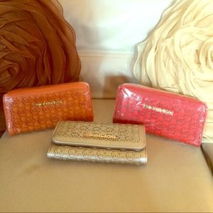 Brand new Micheal kors wallet