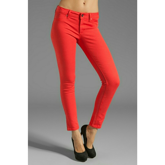 DL1961 EMMA in ANTIGUA