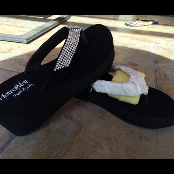 Shoes - SWAROVSKI Bling Flip Flop