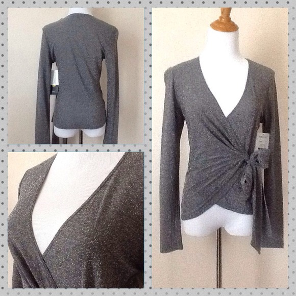 ❌❌ SOLD ❌❌ NWT Karen Kane Metallic Top - Picture 3 of 4