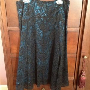❌Sold in bundle❌ black lace skirt