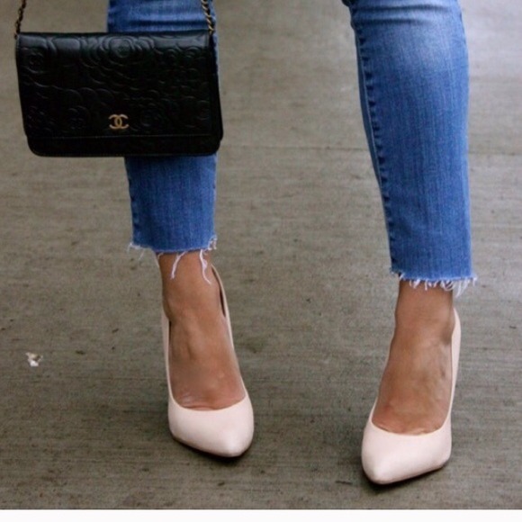 Merona Shoes - Nude/light blush pumps
