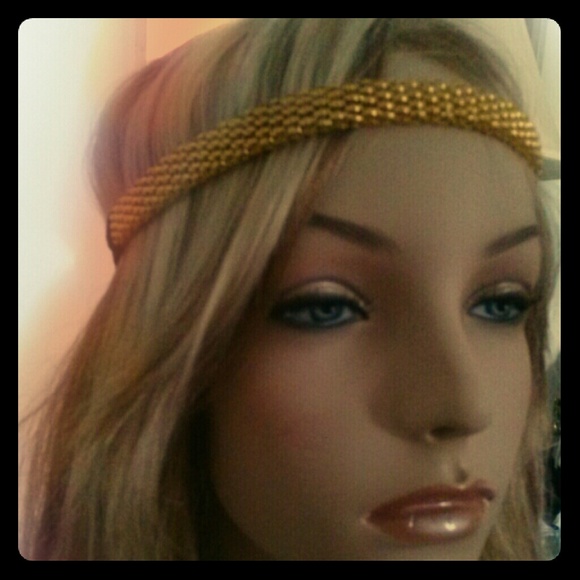 headband/ hair jewerly (1) only