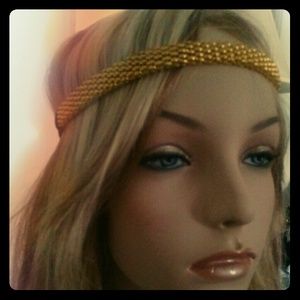 headband/ hair jewerly (1) only