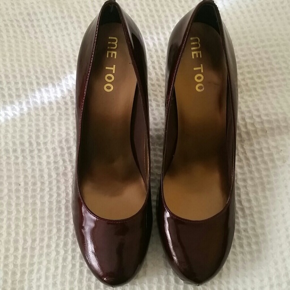 Dark red metallic heels Me Too new size 10