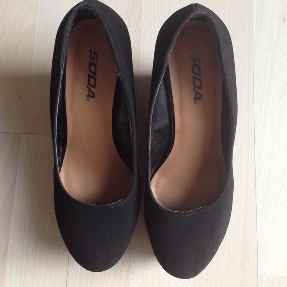 Size 8 Black Suede Wedges