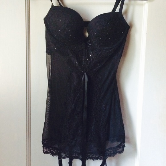 HOLD bundle w/ dress NWT Victorias Secret Lingerie