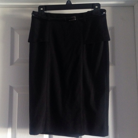 Black peplum pencil skirt w/ belt