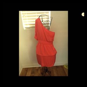 Bebe dress