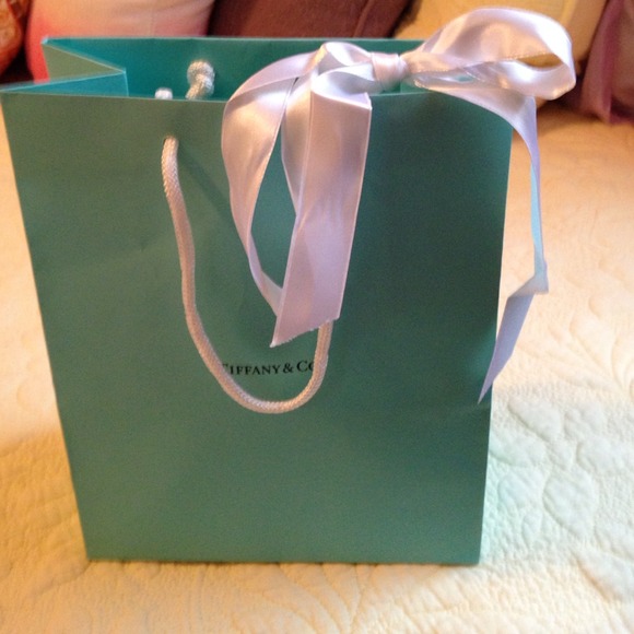 Tiffany & Co. Shopping bag