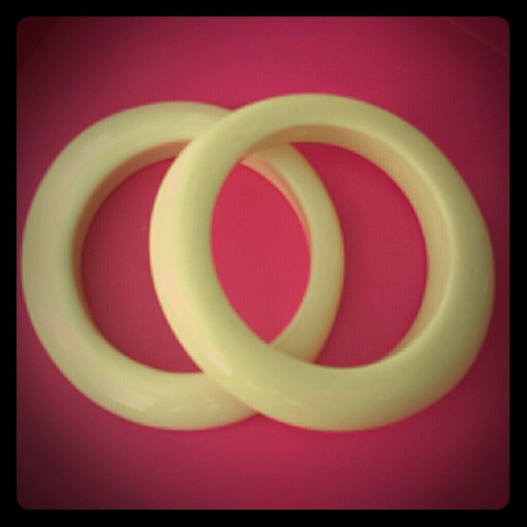 Set of 2 bangles