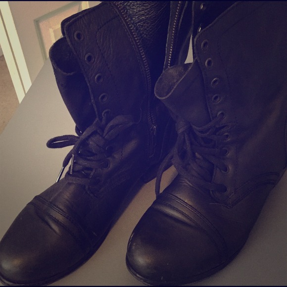 Steve Madden Troopa