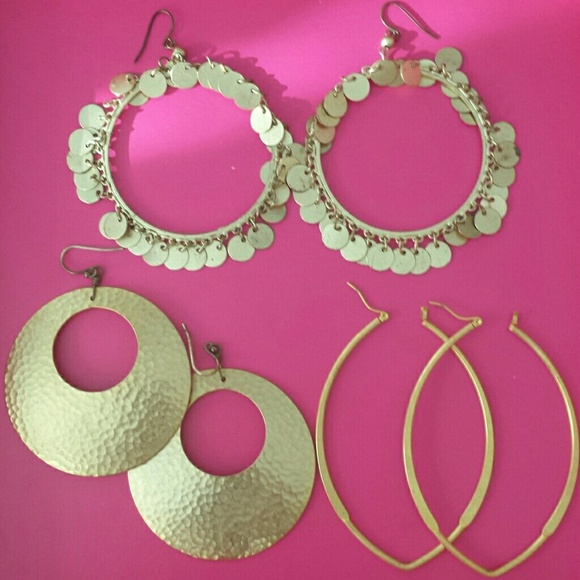 Bundle of gold tone earrings