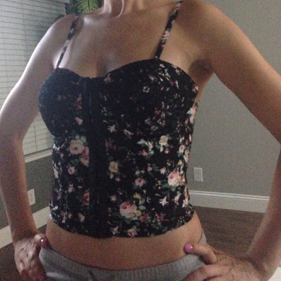 Top - Picture 3 of 3