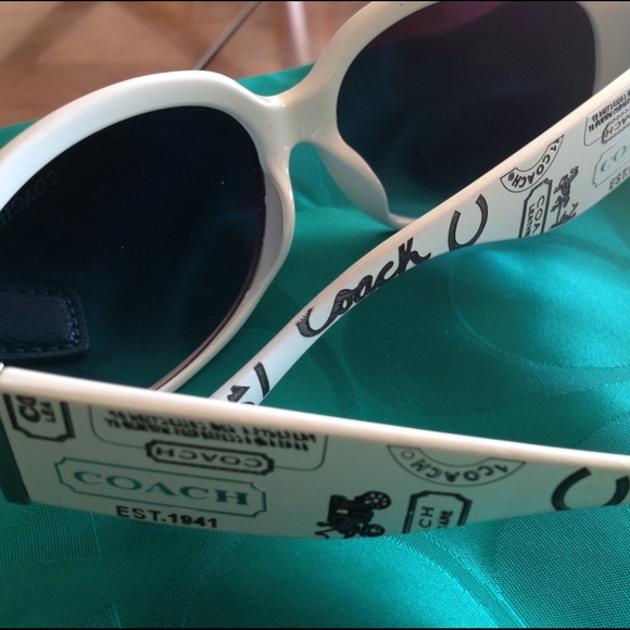 ❌SOLD❌Coach Crystal Signature Sunglasses