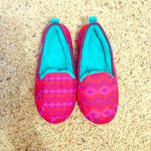 Chooze house shoes - never worn - brand new.
