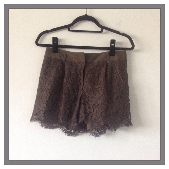 ANNE KLEIN BROWN LACE SHORTS
