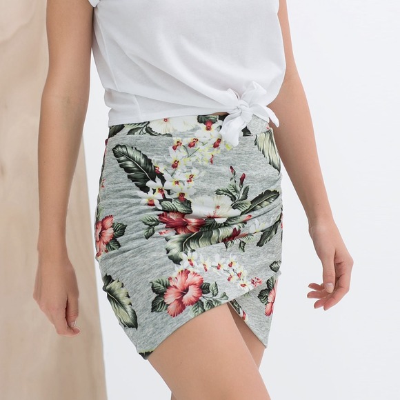 Zara Dresses & Skirts - NWOT Zara Draped Grey Floral Mini Skirt
