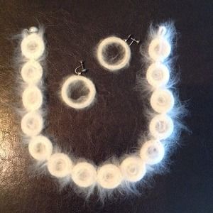 REDUCED! Vintage (50's) Choaker & Clip-on Earrings