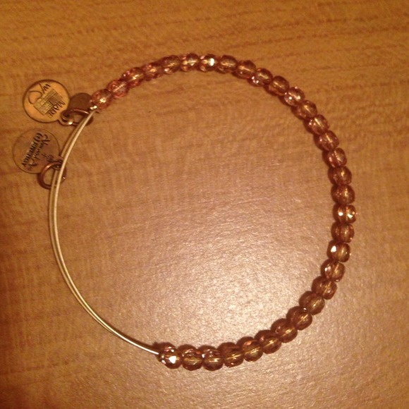Gold Alex and Anis