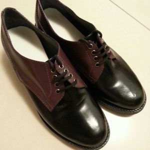 Pour & Victore ladies shoes.