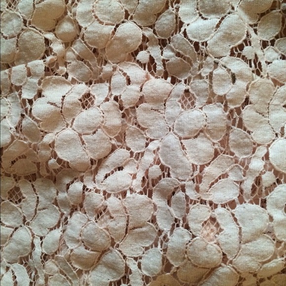 Lace peplum top - Picture 3 of 3