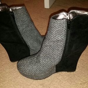 Sweater boot!