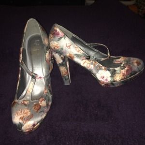 Floral pumps from forever 21