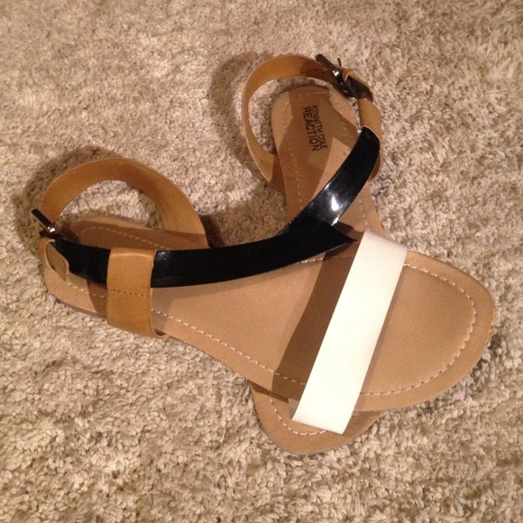 Kenneth Cole Reaction Tri-color Sandals
