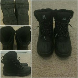 🚫 SOLD 🚫 Nike winter boots