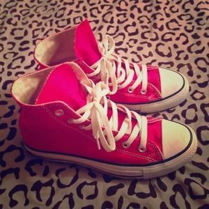 ❤️Red converse❤️