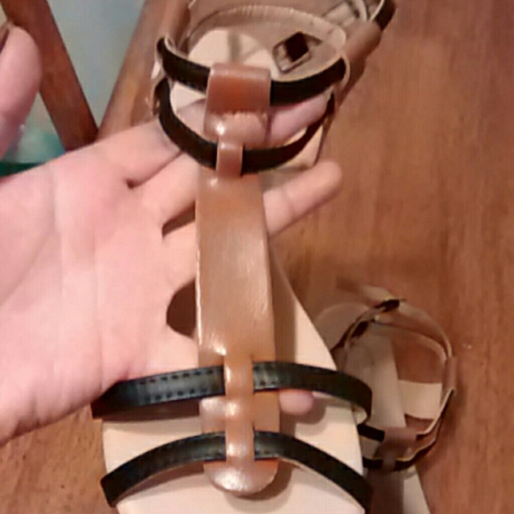 Sandals - Picture 2 of 3