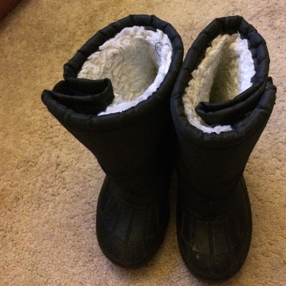 Child's Snow Boots - Picture 1 of 4